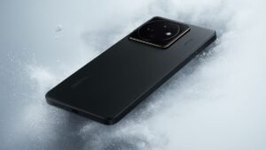 Realme GT 7 review: Flagship-level performance, 144Hz OLED, 7200mAh battery, 4K video, and fast charging—all for ₹35K. Is it 2025’s best mid-ranger